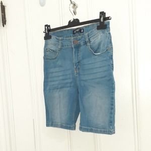 blue denim shorts M